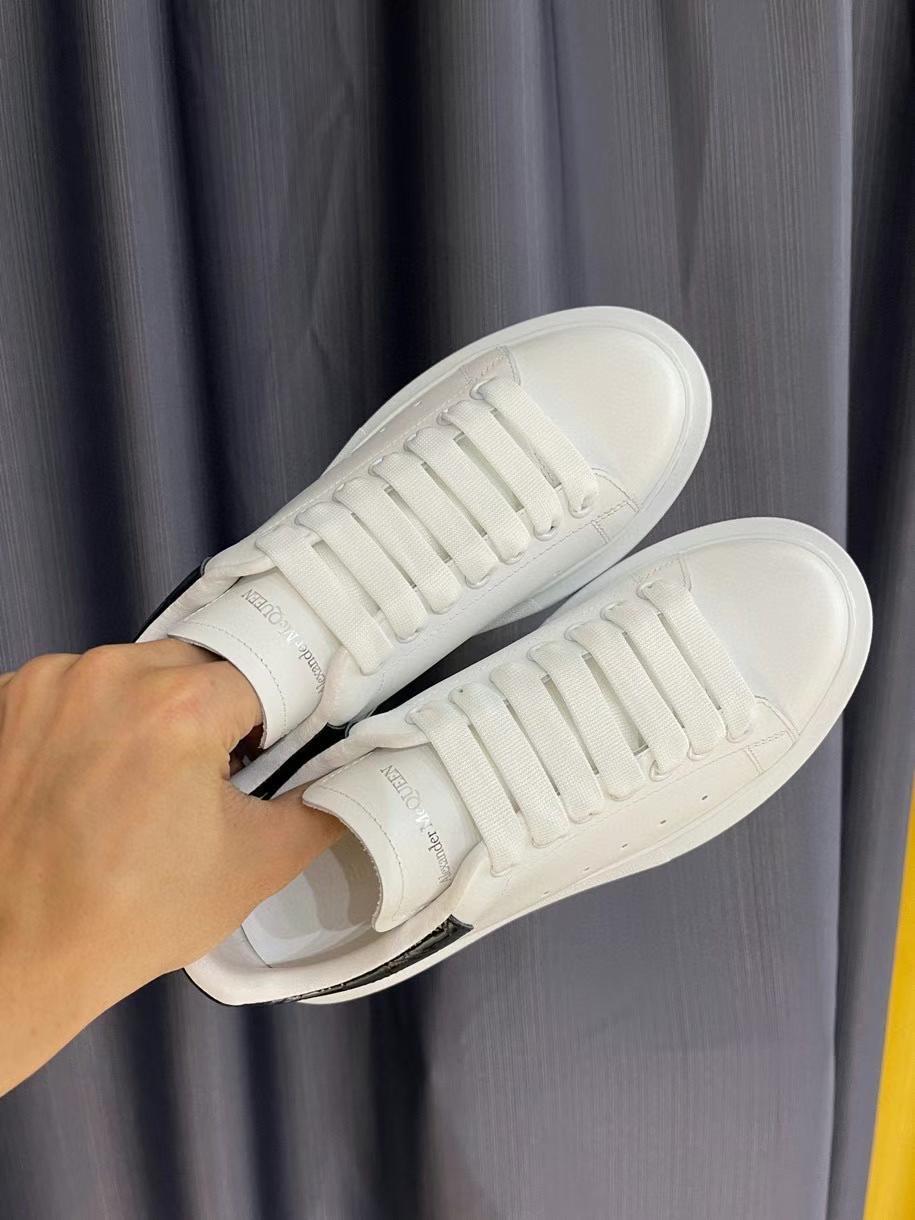 Alexander McQueen Sneaker