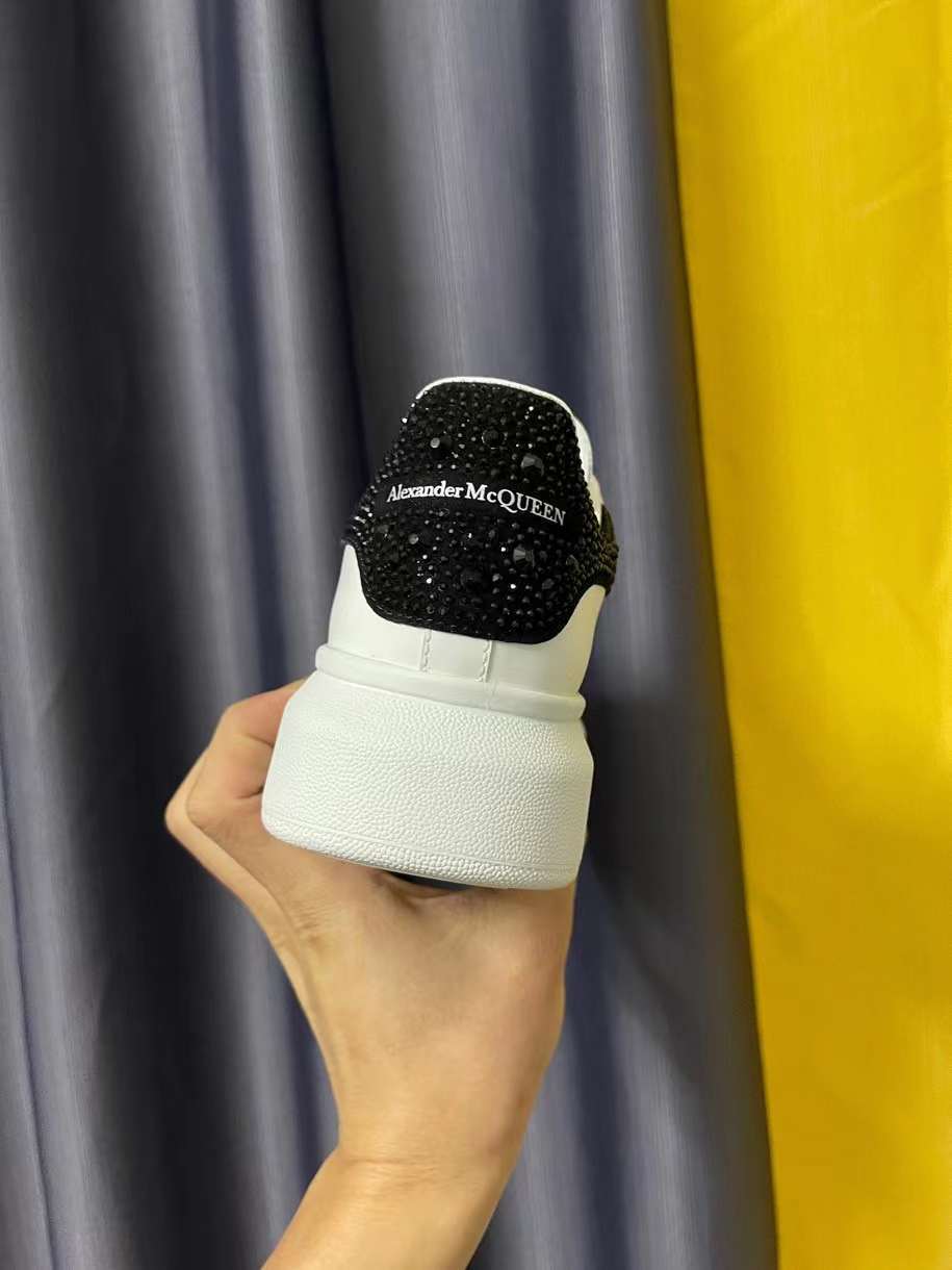 Alexander McQueen Sneaker